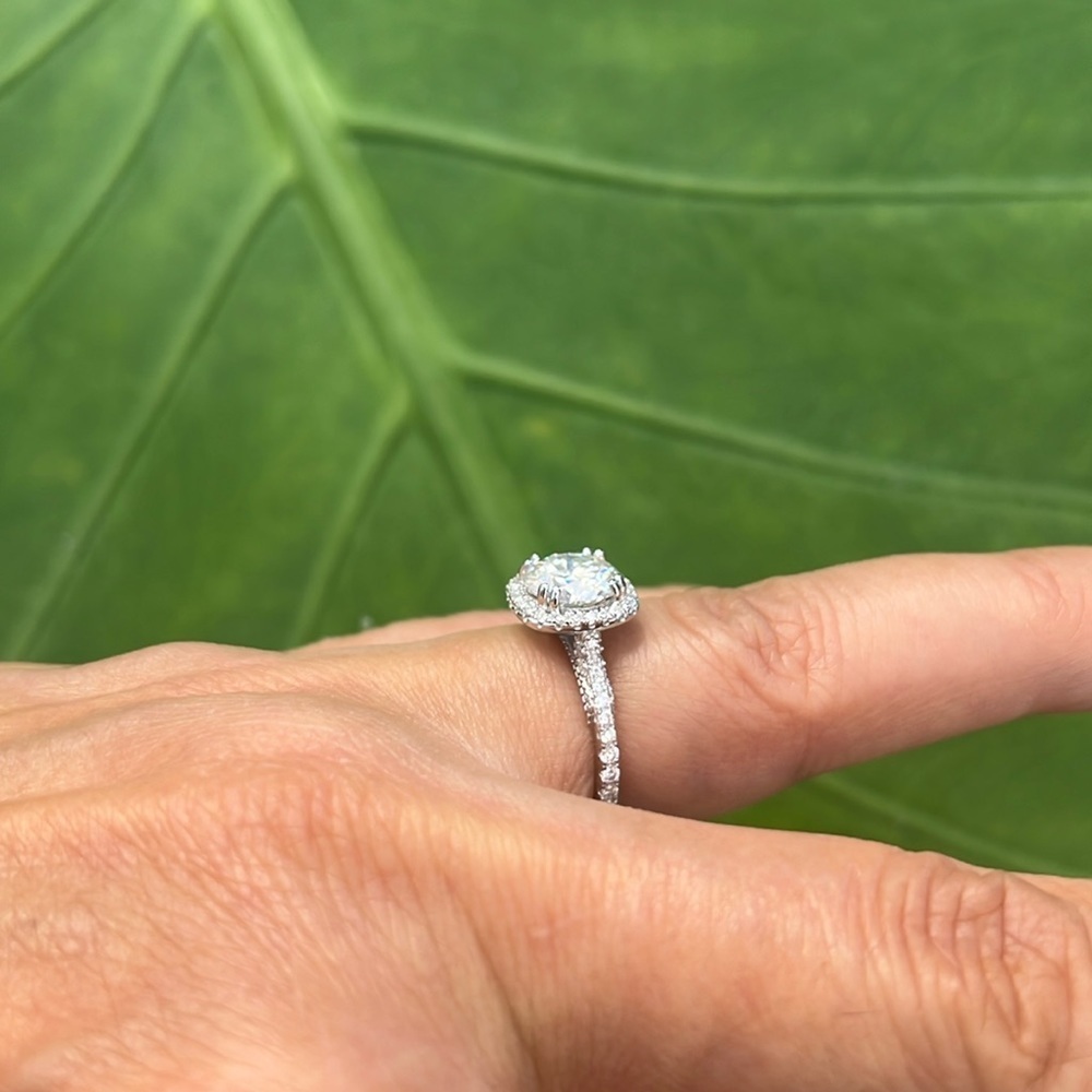 New 2ct Round cut Moissanite Engagement Ring 925 Sterling Silver size 6 7 8 9 10 - Picture 4 of 12